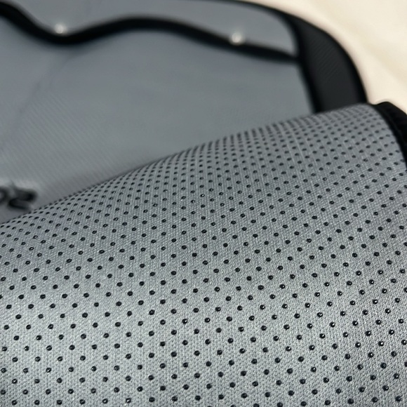 Sojoy IsoTowel Microfiber Car Seat Black Cloth Cover Quick-Dry w/ Non-Slip Back. - Picture 14 of 16